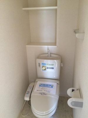 【トイレ】 | エリタージュB | ゆったりとした空間のトイレです
