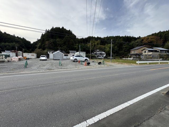 山田町岸ノ内　売土地の前面道路含む現地写真