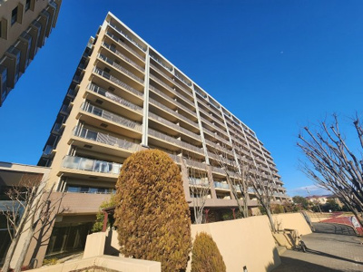 【外観】 | 【売主直売】パークシティ能見台ブロードエア | 総戸数２３１戸、平成１６年１０月築、管理人は日勤勤務につき管理体制良好です♪