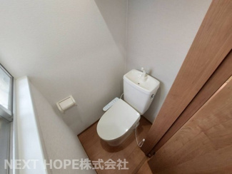 【トイレ】 | 尼崎市大庄西町１丁目中古戸建 | 新品のトイレです♪温水洗浄便座です！水廻り全てが新品で気持ちよくご入居していただけます(^^)