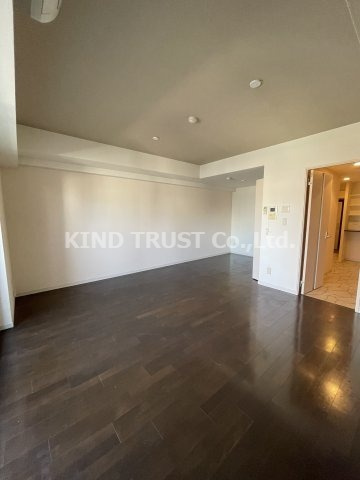 プリマクラッセの居間・リビング|居間です