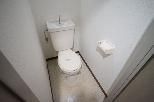 ボワ・リジェールのトイレ|もちろんバス・トイレ別です