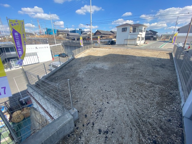 【建築条件付き土地】グラッド・タウン小路北町の前面道路含む現地写真|■前面道路は広々としてます♪♪