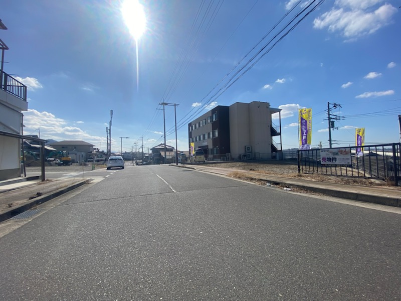 【建築条件付き土地】グラッド・タウン小路北町の前面道路含む現地写真|■南向きで日当たり良好ですよ♪♪
