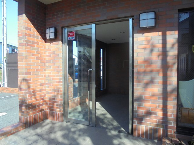 エミネンスNo.2のエントランス