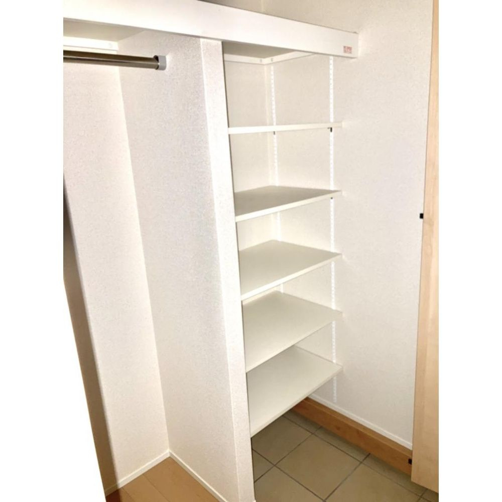 エブリン溝ノ口の玄関