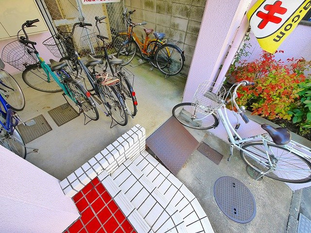 トマトハウスのその他共用部分|自転車置き場