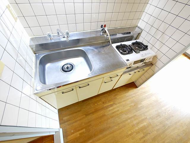 トマトハウスのキッチン|お料理しやすいキッチンです