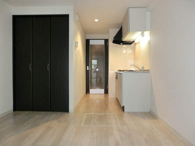 Gramercy Juso-higashi1stの居間・リビング