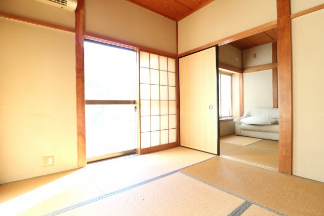 谷中貸家の寝室