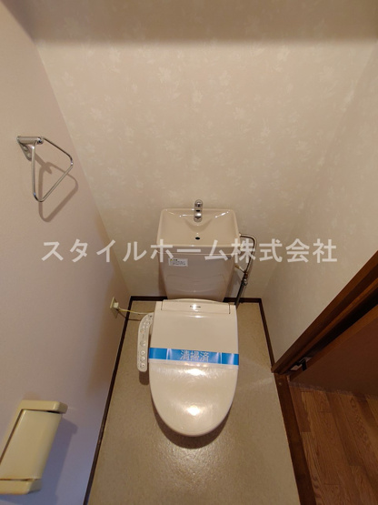 【トイレ】 | クレール花田 | 別部屋写真です。