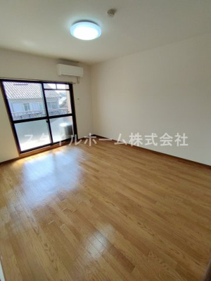 【居間・リビング】 | クレール花田 | 別部屋写真です。