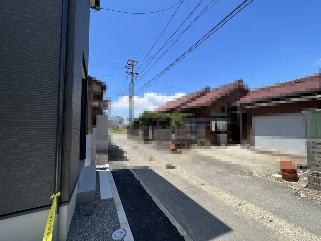 碧南市相生町22-1期新築戸建　1号棟の前面道路含む現地写真|碧南市相生町22-1期新築戸建前面道路写真です。北側公道約2.7ｍ