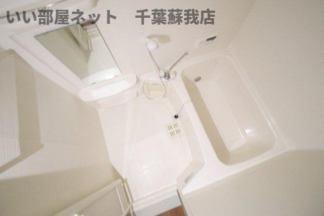スプリングチェリーⅠの浴室|日々の疲れを癒すお風呂付です