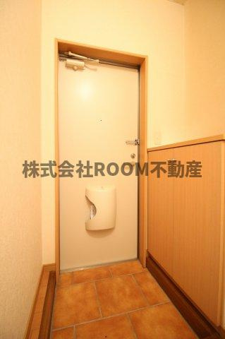 アヴァンセ八幡の玄関|シンプルで使いやすい玄関です