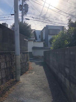 【前面道路含む現地写真】