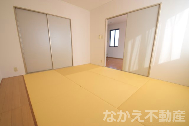 【寝室】 | 広くて明るい寝室