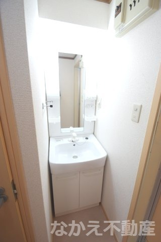 【洗面所】 | ゆったりとスペースのある洗面所