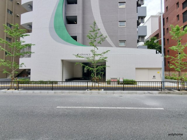 アドバンス江坂ラシュレ 仲介手数料無料のエントランス
