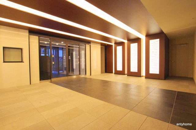 プレサンス天神橋スカイル　仲介手数料無料のロビー