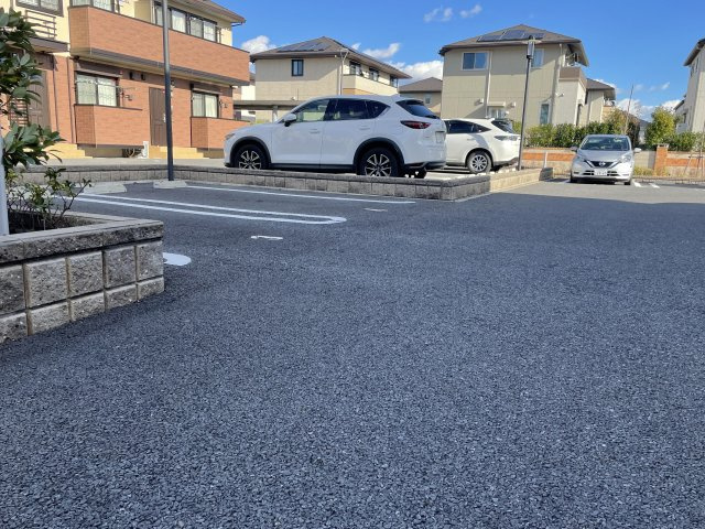ゼピュロス学園の森Jの駐車場
