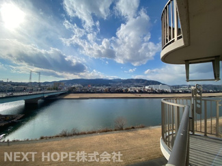 【展望】 | 桜台ハイツ２号棟 | バルコニーからの眺望です♪武庫川のせせらぎを感じられます(^^)