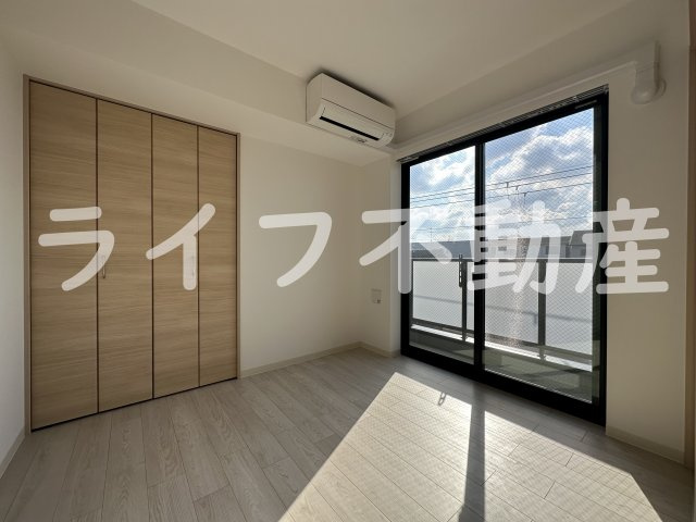 badge tomoi Est Ⅶの洋室|明るい洋室です