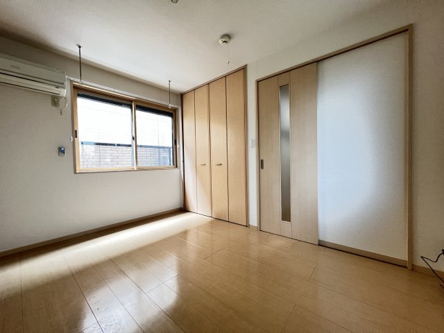 ドルフクレセント 参番館の洋室