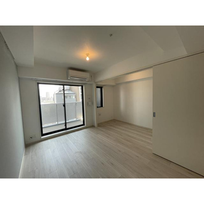 【居間・リビング】 | コンフォリア・リヴ南森町Q