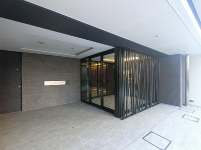 【エントランス】 | コンフォリア・リヴ南森町Q