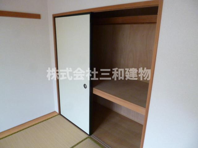 メルベーユ丸山台の収納|同間取り（反転タイプ）の参考写真です