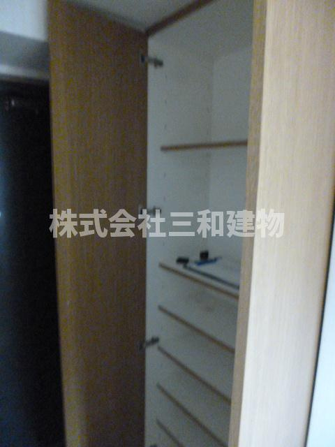 メルベーユ丸山台の玄関|同間取り（反転タイプ）の参考写真です
