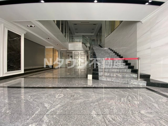 【ロビー】 | さくらHills NISHIKI Platinum Residence | 清潔なロビーです