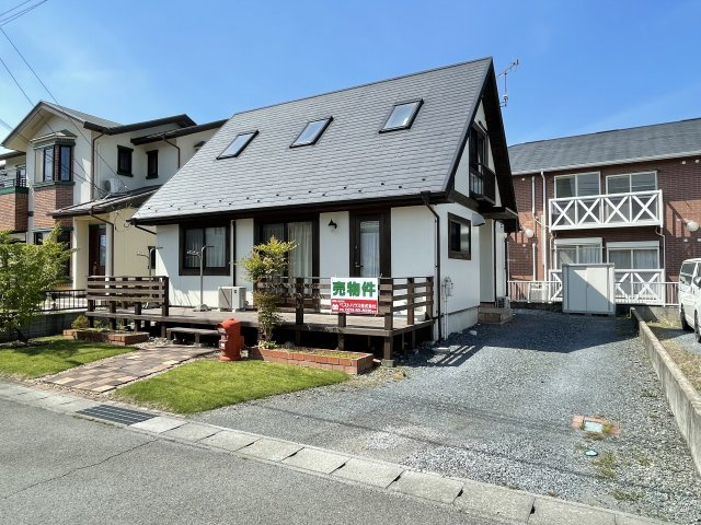 藤岡市岡之郷　中古の外観|おしゃれな洋風住宅です(^^♪