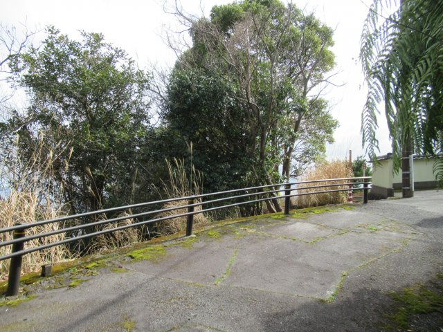 エンゼルフォレスト熱海自然郷②の前面道路含む現地写真|西側道路