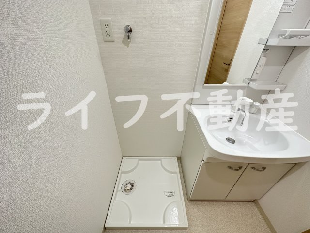 badge tomoi Est Ⅴの洗面所|忙しい朝には欠かせない洗面所です