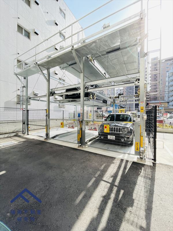 デュオヴェール薬院estの駐車場