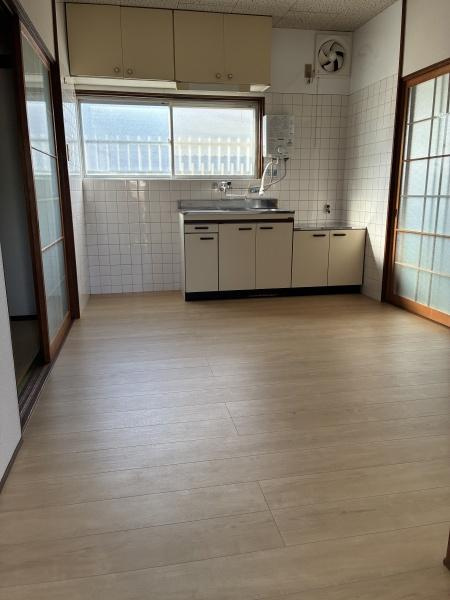 末崎アパート（1Fテナント・2F住居）のキッチン