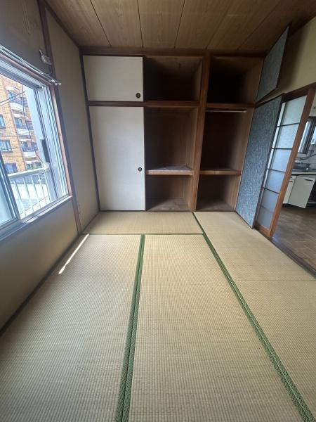 末崎アパート（1Fテナント・2F住居）の収納