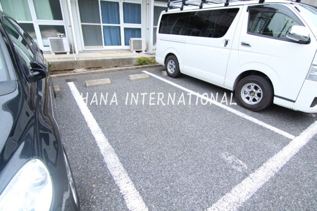 トウィンクル妙典Ａの駐車場