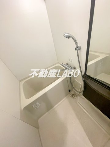 エステムコート阿波座プレミアムの浴室