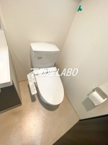 エステムコート阿波座プレミアムのトイレ