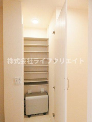 【玄関】 | サニーフラット
