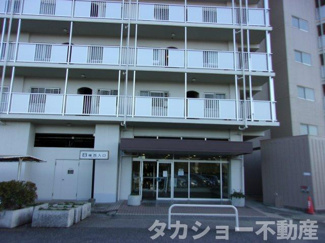 【外観】 | エントランスはオートロックになっております。
