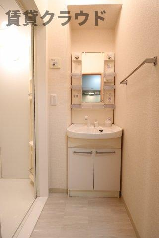 モナリエ港の洗面所|広い洗面スペース