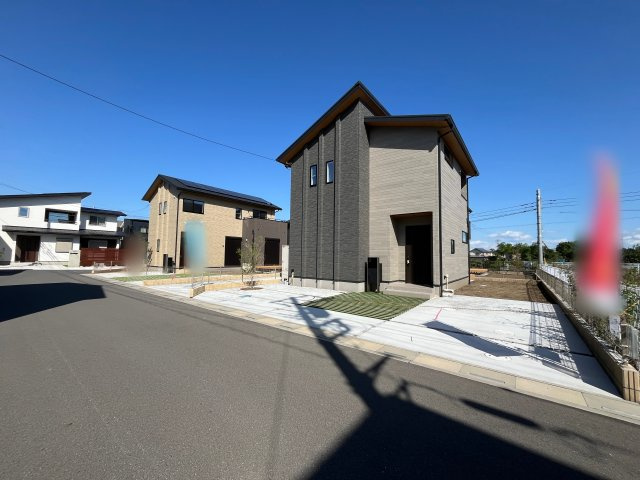 【前面道路含む現地写真】 | 熊谷市末広　新築戸建　フェリディアガーデン　4号棟