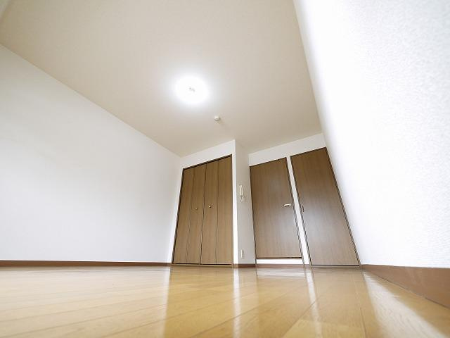 杉ヶ町北ビルの居間・リビング|使いやすい洋室です