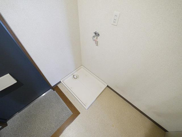 杉ヶ町北ビルの設備|嬉しい室内洗濯機置き場があります。