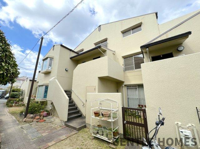 レイクタウン屋形原20棟の外観