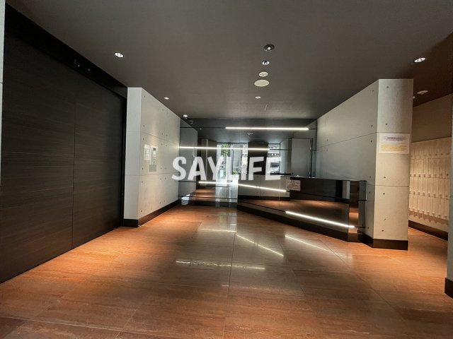 サムティ大阪GRAND EASTのロビー